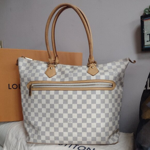 💯% authentic Louis Vuitton Saleya GM in da - Picture 14 of 16